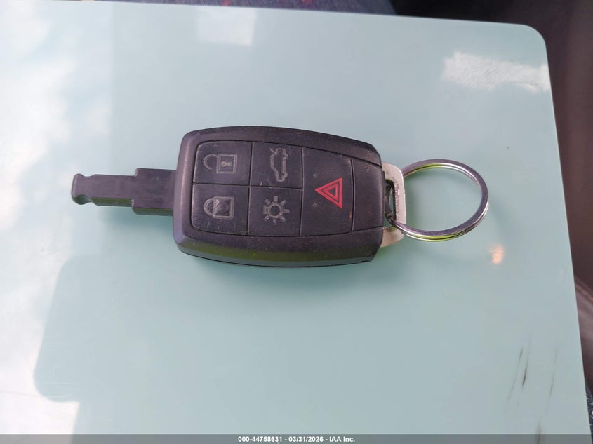 2009 Volvo C70 T5 VIN: YV1MC67289J073685 Lot: 44758631