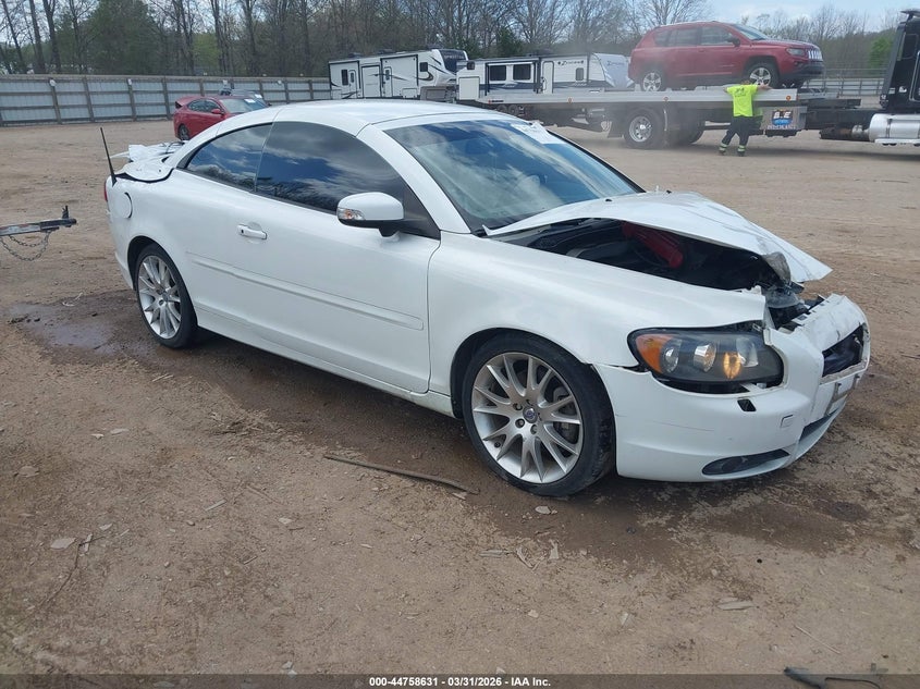 2009 Volvo C70 T5