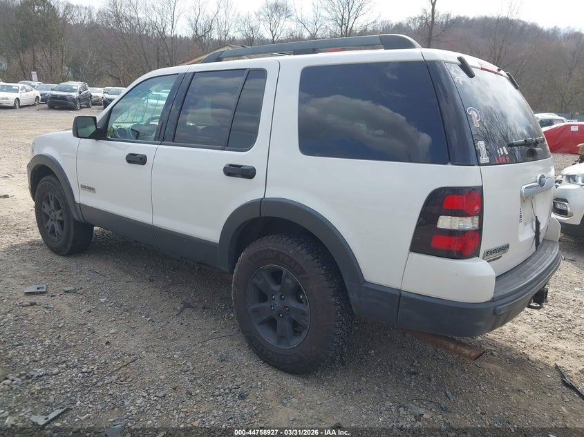 2006 Ford Explorer Xlt