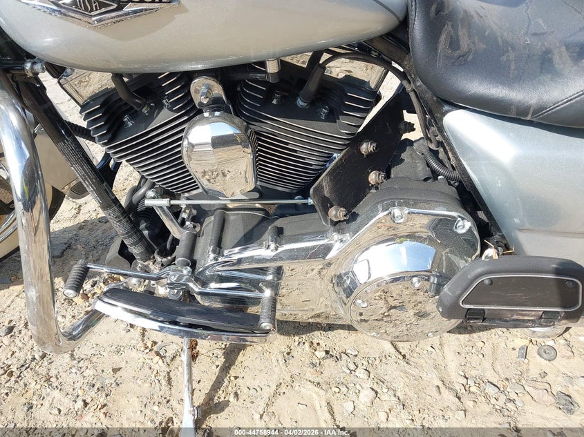 2014 Harley-Davidson Flhr Road King VIN: 1HD1FBM17EB672018 Lot: 44758944