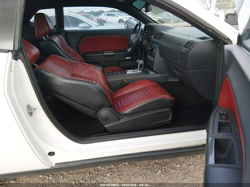 2012 Dodge Challenger Sxt