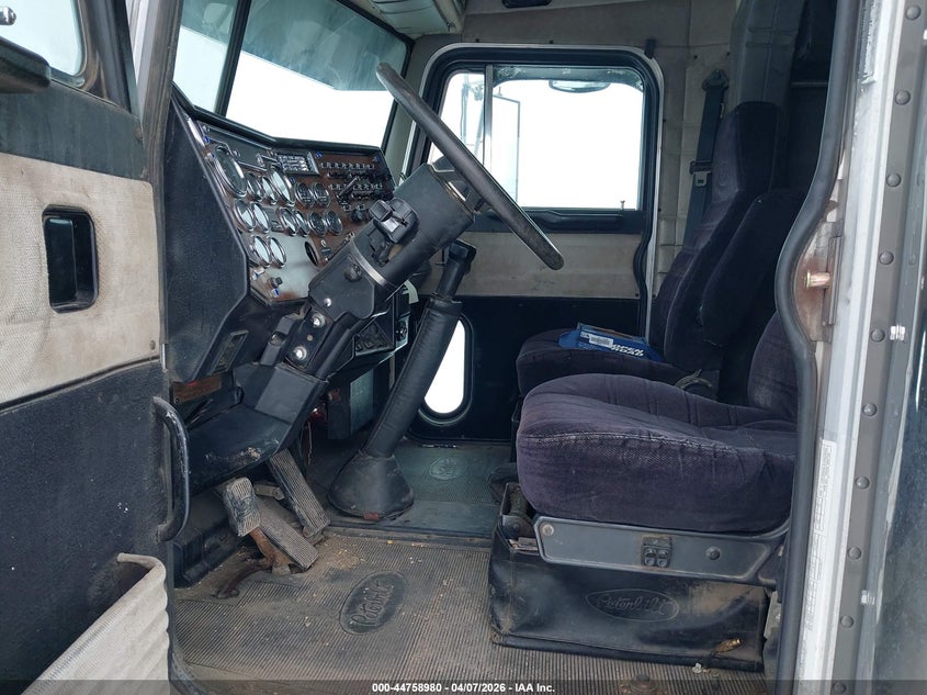 1997 PETERBILT 379 auction photo 5
