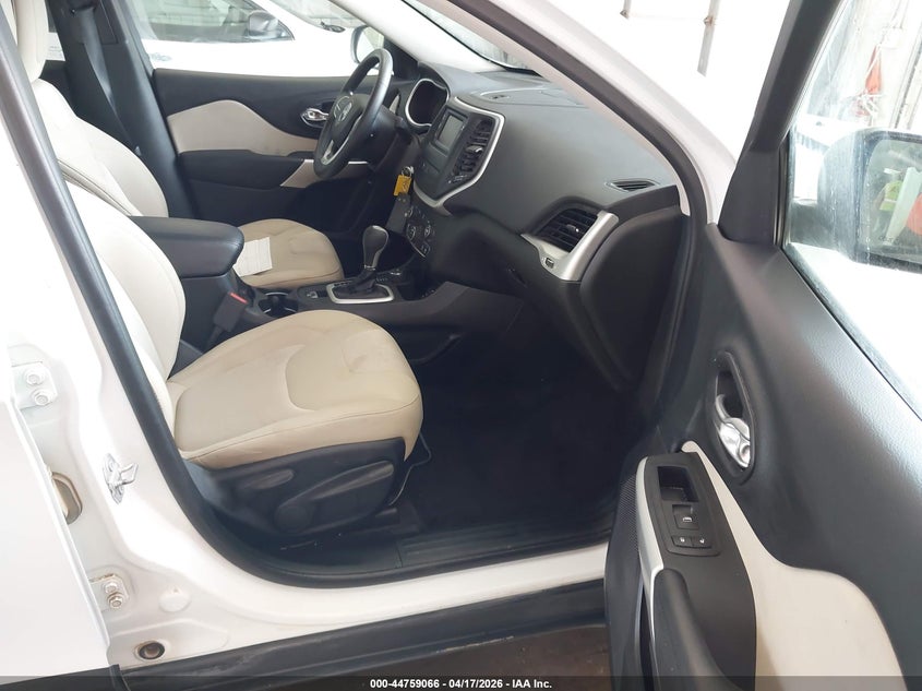 2017 Jeep Cherokee Sport