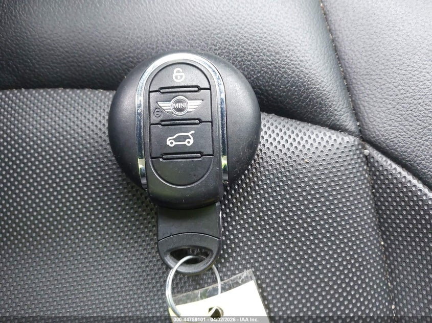 2016 Mini Clubman Cooper VIN: WMWLN5C51G2E29746 Lot: 44759101