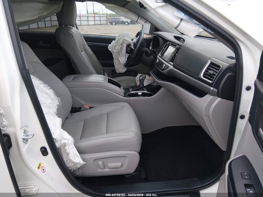 2017 Toyota Highlander Limited