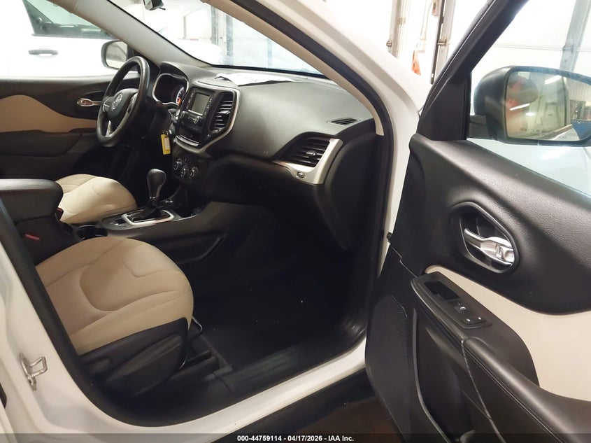 2017 Jeep Cherokee Sport