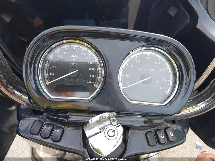 2015 Harley-Davidson Fltruse Cvo Road Glide VIN: 1HD1TAN18FB953022 Lot: 44759136