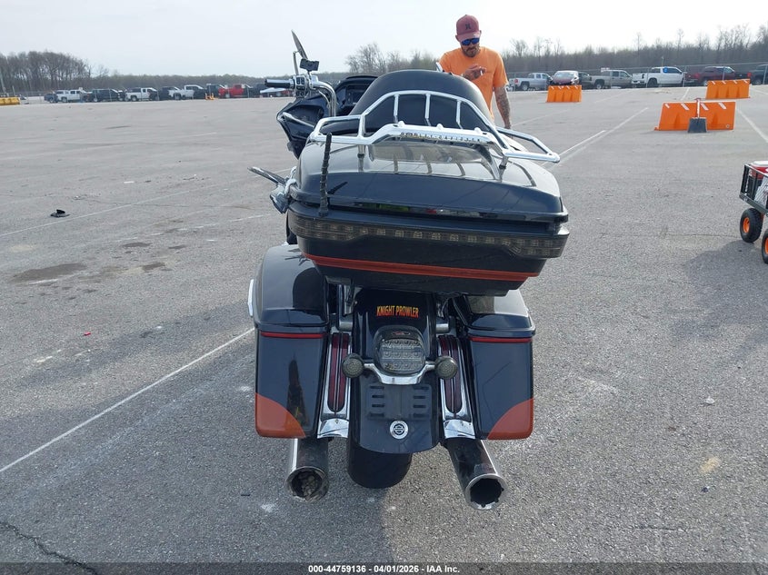 2015 Harley-Davidson Fltruse Cvo Road Glide VIN: 1HD1TAN18FB953022 Lot: 44759136