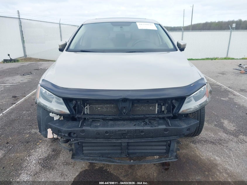 2015 VOLKSWAGEN JETTA 2.0L TDI SE · Фото 6