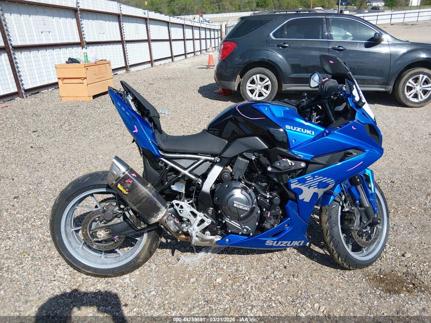 2024 Suzuki Gsx800 F VIN: JS1EM13B7R7100155 Lot: 44759591