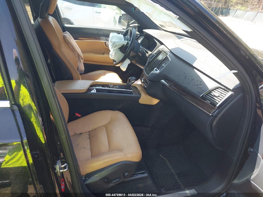 2016 Volvo Xc90 T6 Momentum