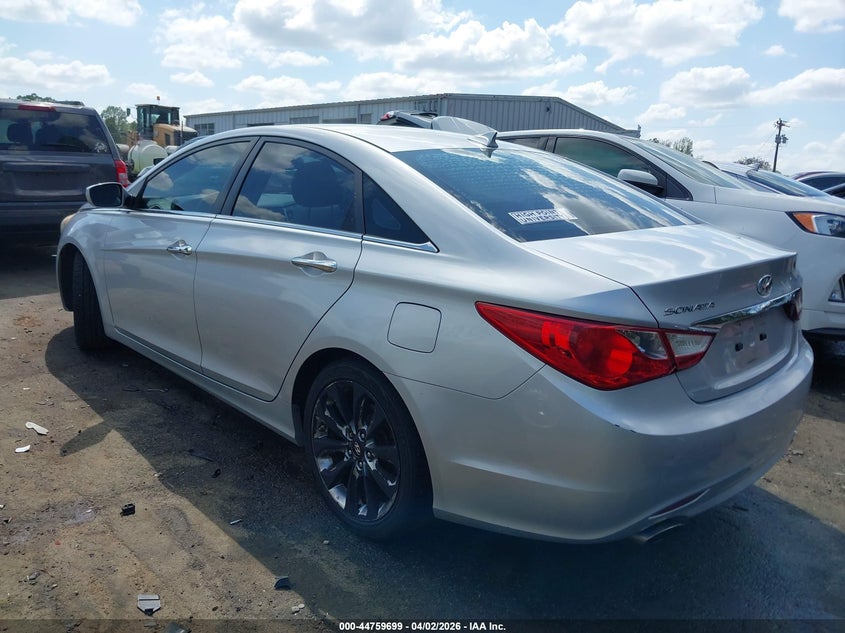 5NPEC4AC7CH327130 2012 Hyundai Sonata 2.4 Se silver