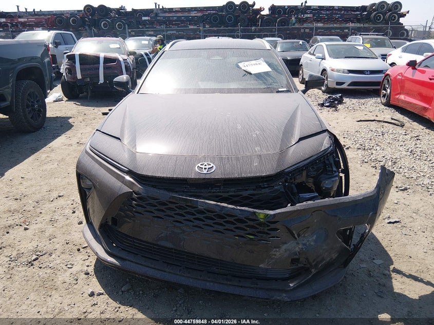 2025 Toyota Crown Signia Xle VIN: JTDACAAJ2S3032409 Lot: 44759848