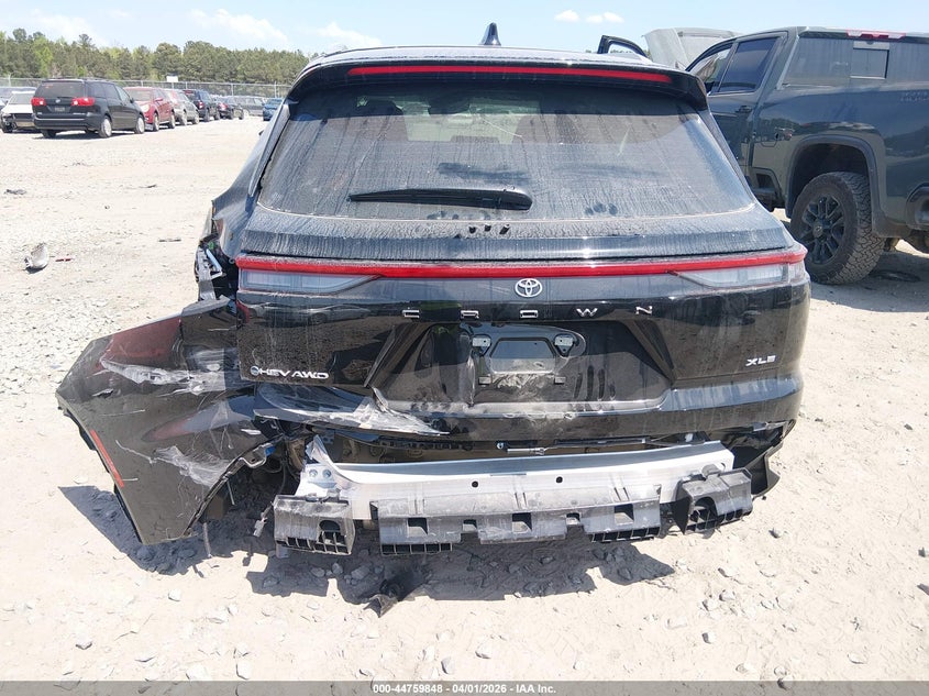 2025 Toyota Crown Signia Xle VIN: JTDACAAJ2S3032409 Lot: 44759848