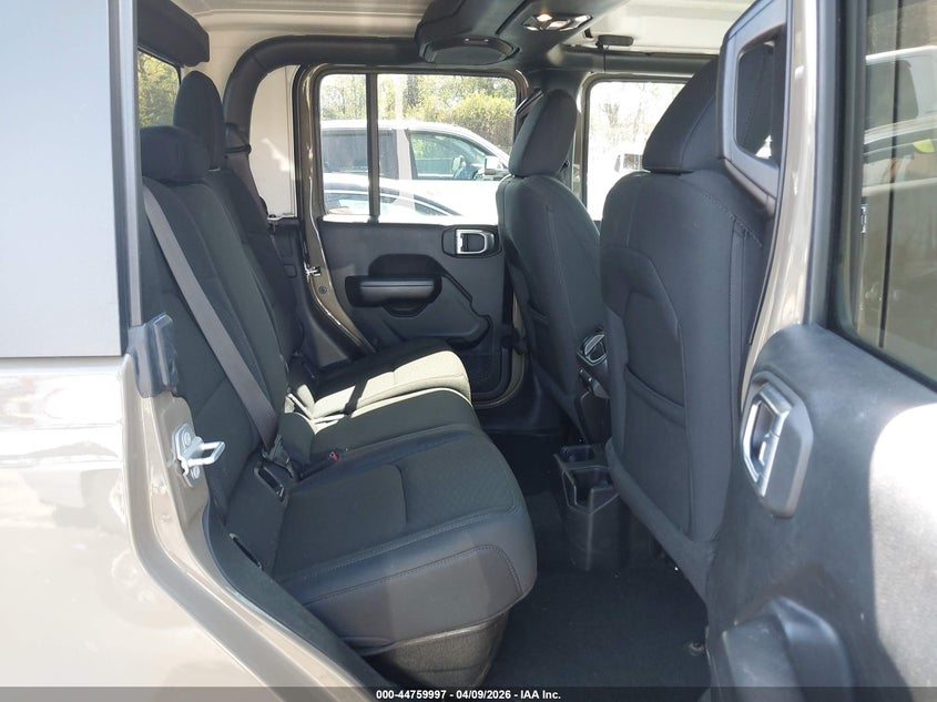 2020 Jeep Gladiator Sport S 4X4 VIN: 1C6HJTAG0LL207432 Lot: 44759997