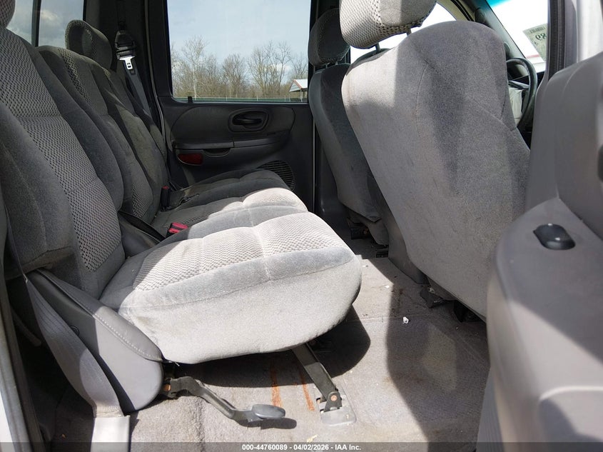 2001 FORD F-150 PICKUP 5.4L V-8 260HP