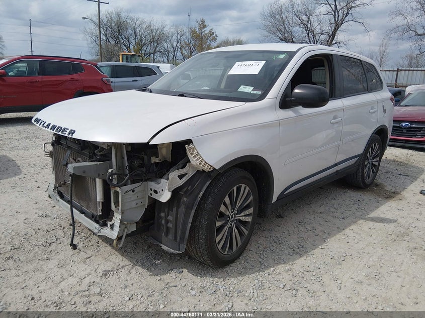 2019 Mitsubishi Outlander Es