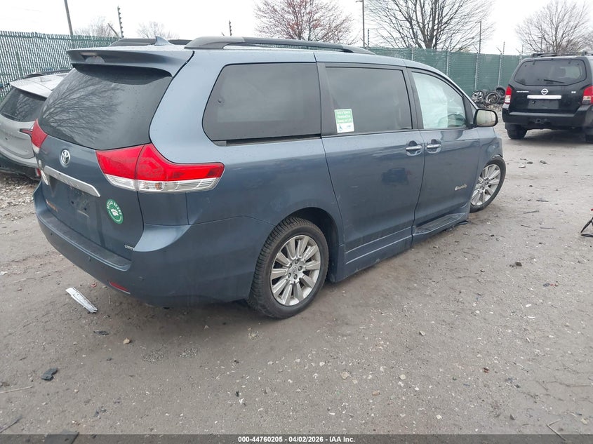 2013 Toyota Sienna Limited V6 7 Passenger