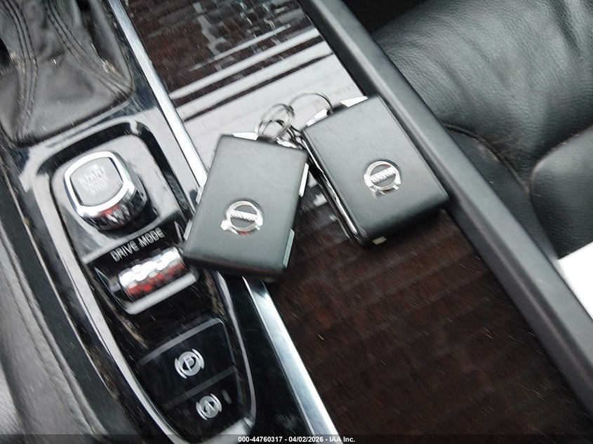 2018 Volvo S90 T6 Momentum VIN: LVY992MK7JP021451 Lot: 44760317