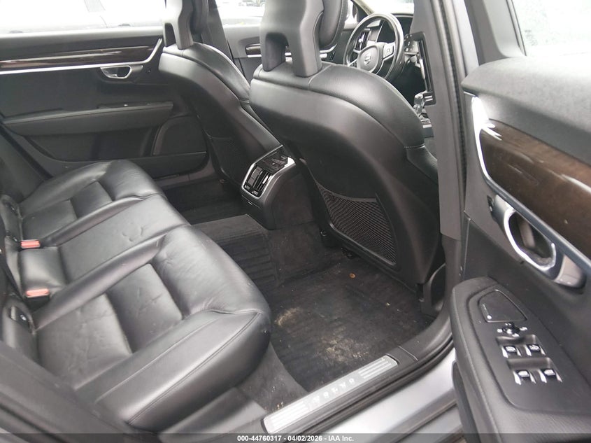 2018 Volvo S90 T6 Momentum VIN: LVY992MK7JP021451 Lot: 44760317