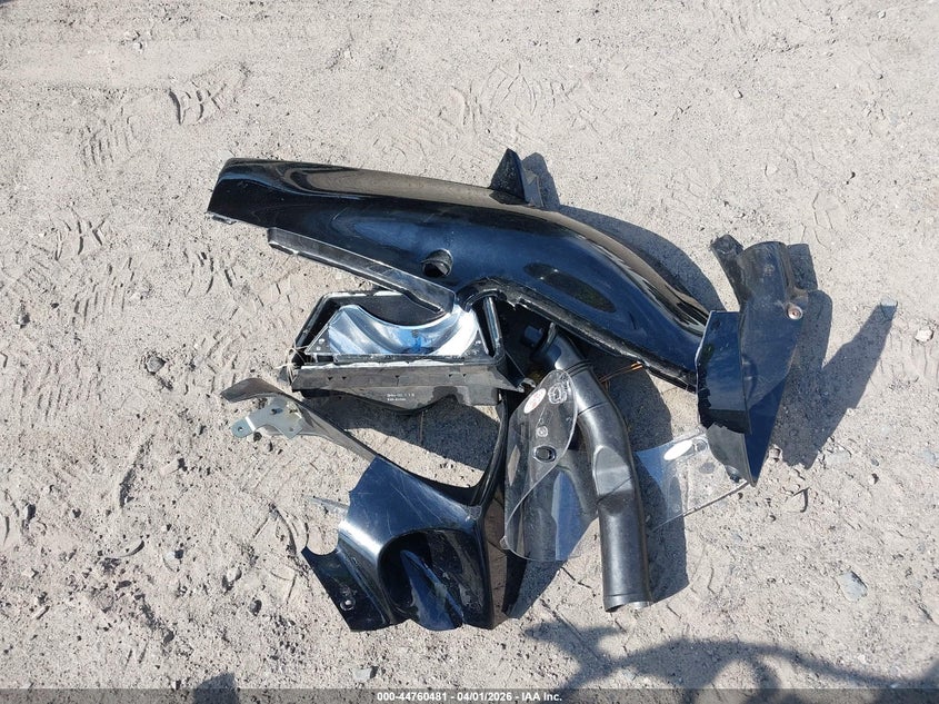 1991 Yamaha Fzr600 R VIN: JYA3HHE04MA034113 Lot: 44760481