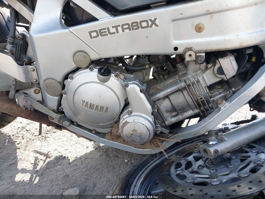 1991 Yamaha Fzr600 R VIN: JYA3HHE04MA034113 Lot: 44760481