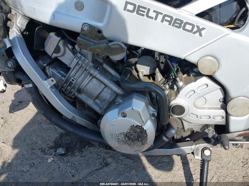 1991 Yamaha Fzr600 R VIN: JYA3HHE04MA034113 Lot: 44760481