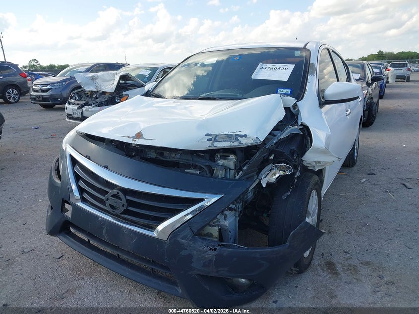 2018 Nissan Versa 1.6 Sv