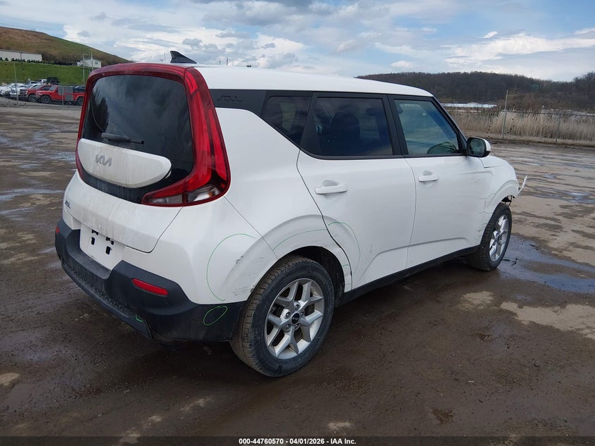 2022 Kia Soul Lx