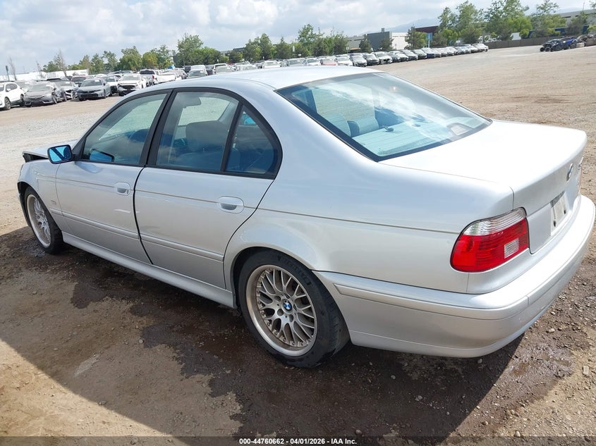 2003 BMW 530I