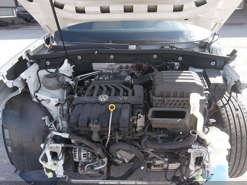 2020 Volkswagen Atlas Cross Sport 3.6L V6 Se W/Technology/3.6L V6 Se W/Technology R-Line VIN: 1V21E2CA4LC208616 Lot: 44760692