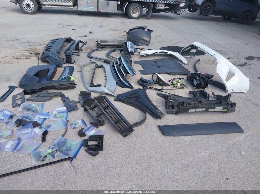 2020 Volkswagen Atlas Cross Sport 3.6L V6 Se W/Technology/3.6L V6 Se W/Technology R-Line VIN: 1V21E2CA4LC208616 Lot: 44760692