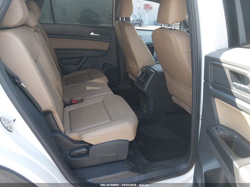 2020 Volkswagen Atlas Cross Sport 3.6L V6 Se W/Technology/3.6L V6 Se W/Technology R-Line VIN: 1V21E2CA4LC208616 Lot: 44760692