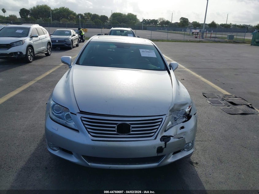 2012 Lexus Ls 4.6 Ls 460 silver Lot 111044760697 Vin JTHBL5EF0C5112748