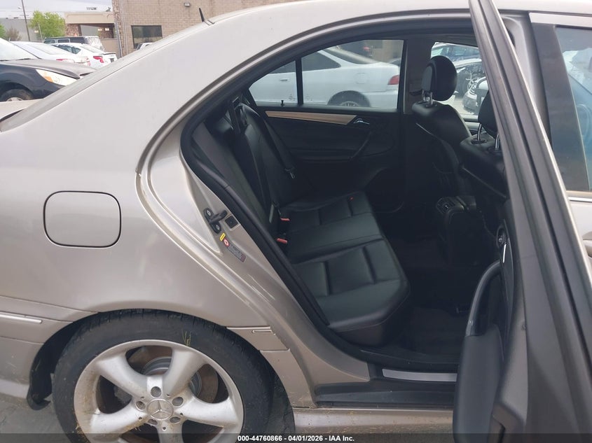 2005 Mercedes-Benz C 230 Kompressor Sport VIN: WDBRF40J85F719635 Lot: 44760866