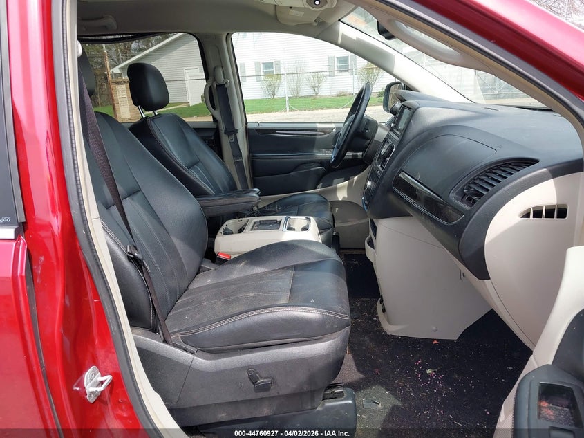 2012 Chrysler Town & Country Touring