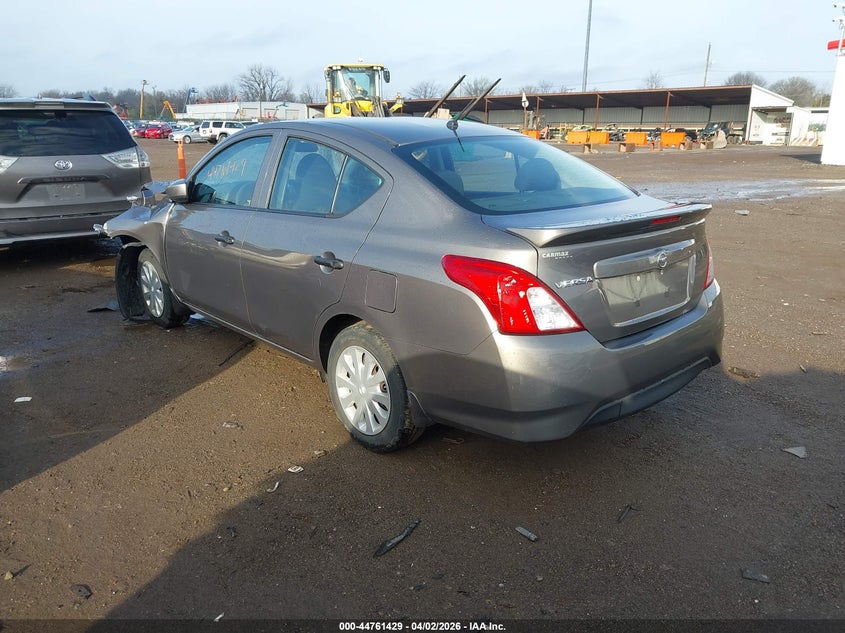 2016 Nissan Versa 1.6 S+