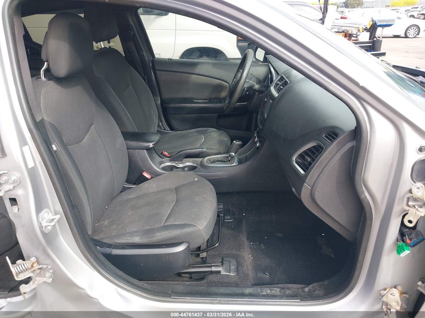 2014 Dodge Avenger Se