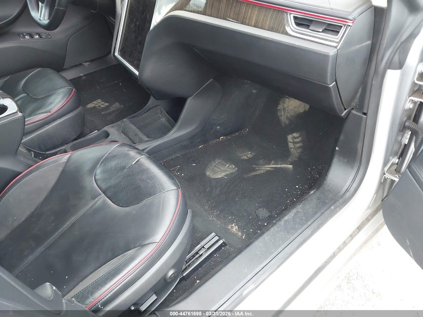 2013 Tesla Model S Performance