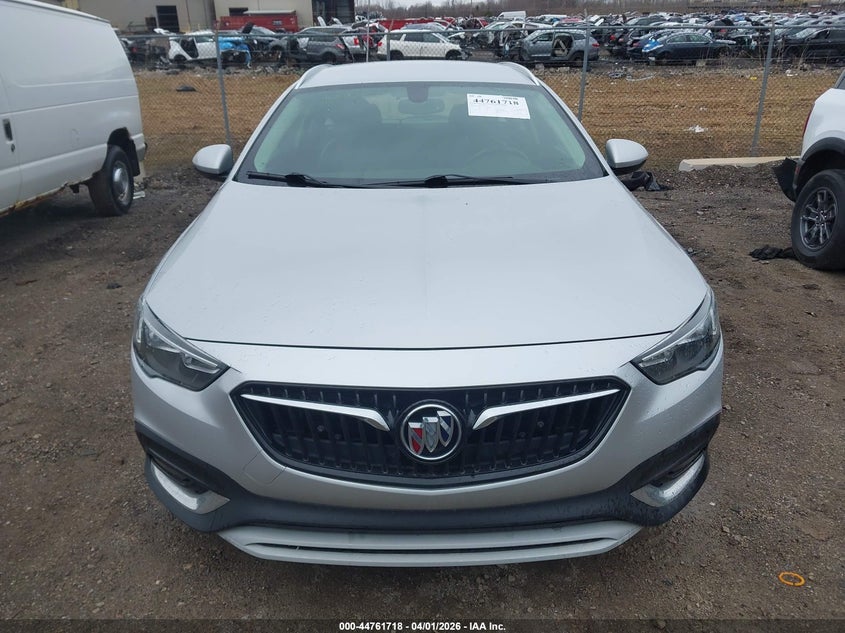 2018 Buick Regal Tourx Essence VIN: W04GV8SX5J1100206 Lot: 44761718
