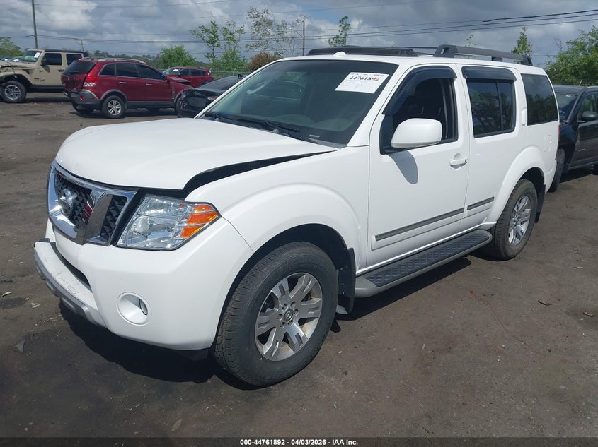 2008 Nissan Pathfinder Le