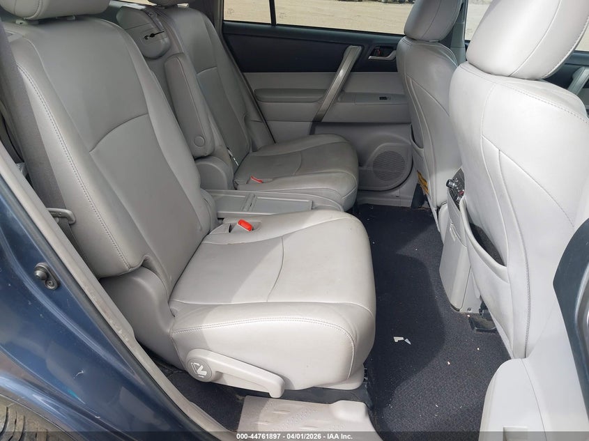 2013 TOYOTA HIGHLANDER SPORT UTILITY VEHICLE 3.5L V-6 DOHC, VVT, 270HP