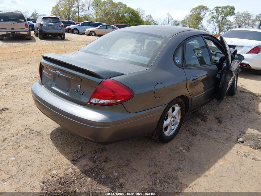 2004 Ford Taurus Se