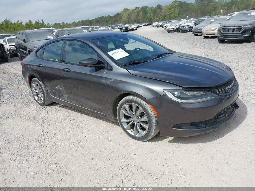 2015 Chrysler 200 S