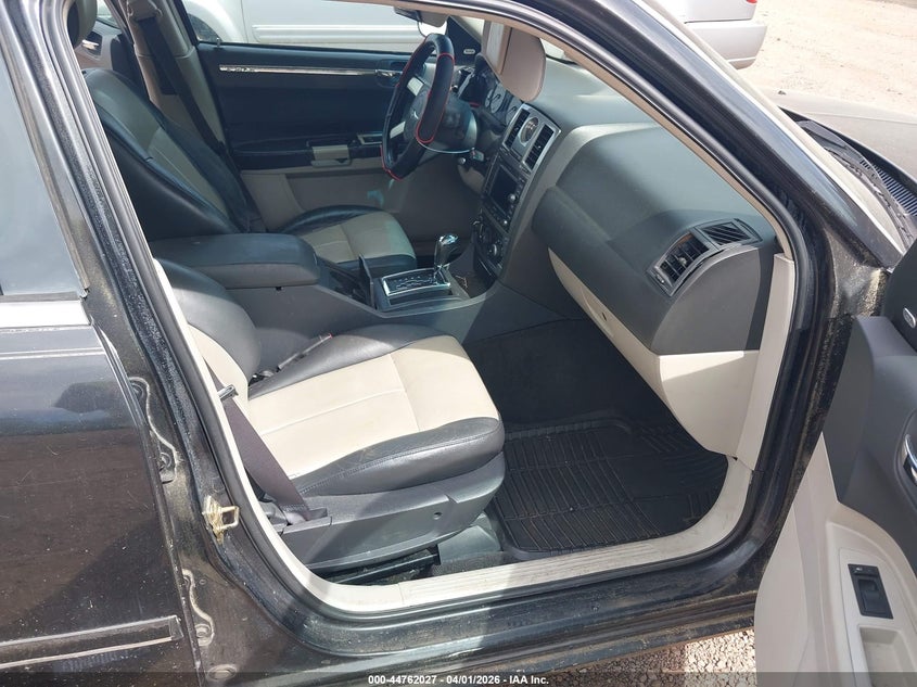 2005 Chrysler 300 Touring