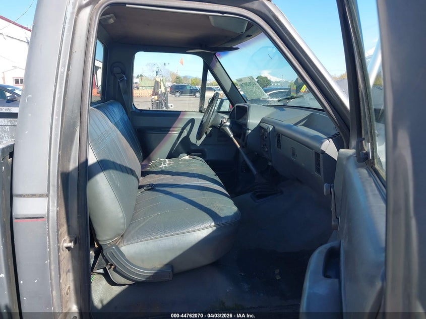 1989 FORD F150 auction photo 5