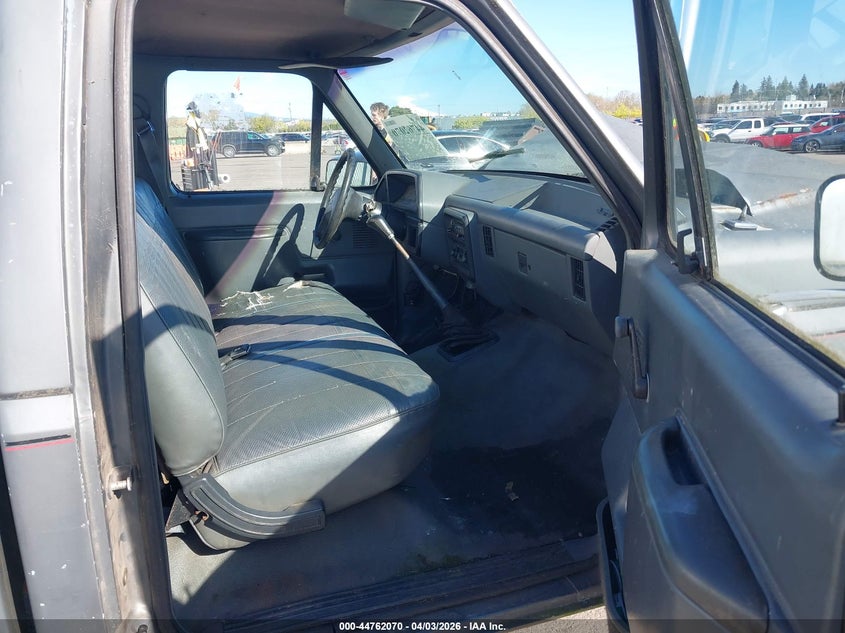 1989 FORD F150 auction photo 8