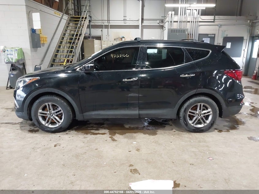 VIN 5NMZUDLB4HH018402 2017 HYUNDAI SANTA FE SPORT 2.4L