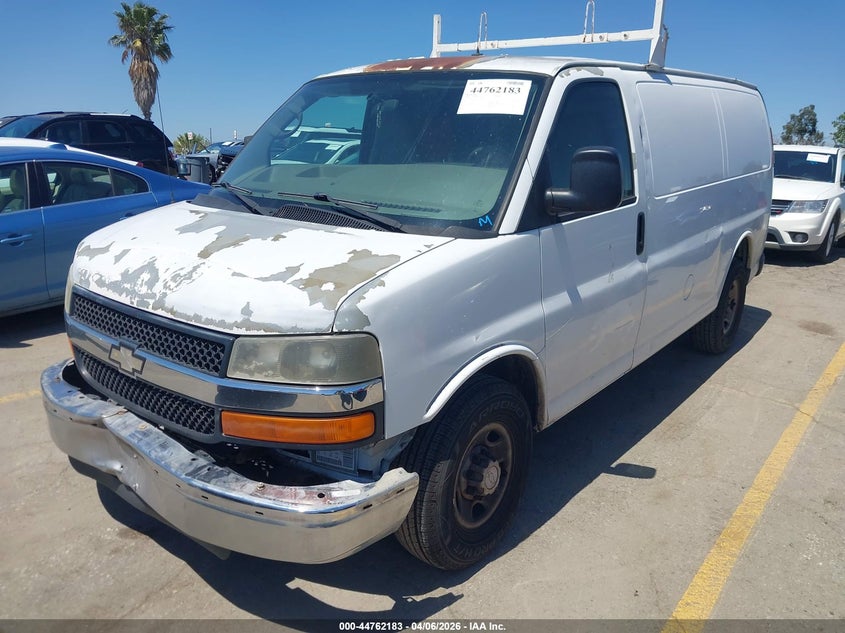 2008 Chevrolet Express Work Van 1GCGG25C781157734 photo 1