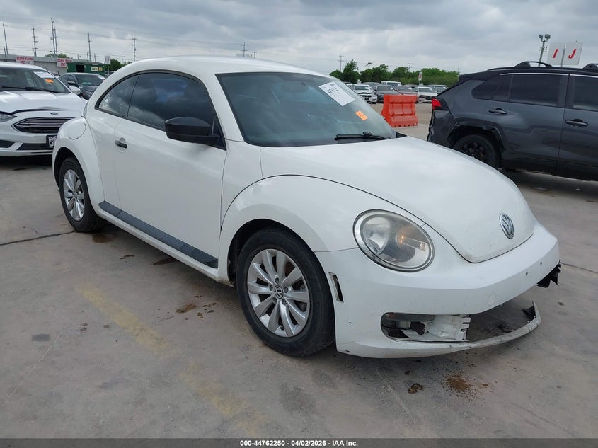 2013 Volkswagen Beetle 2.5L Entry